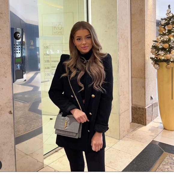 ZARA LONG BLAZER WITH GOLD BUTTONS - Picture 8 of 15